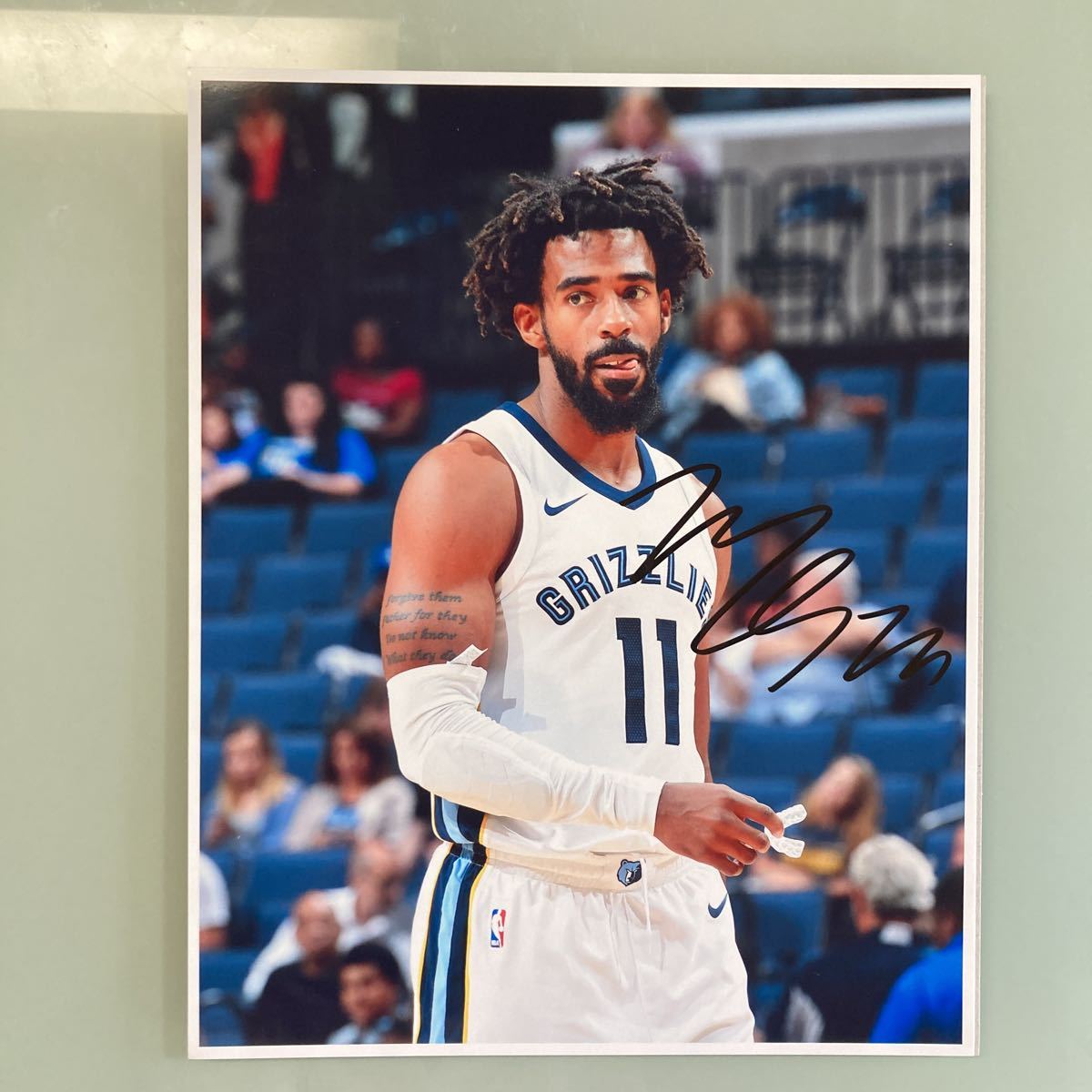  Mike * Conley with autograph super large photograph...Mike Conley...