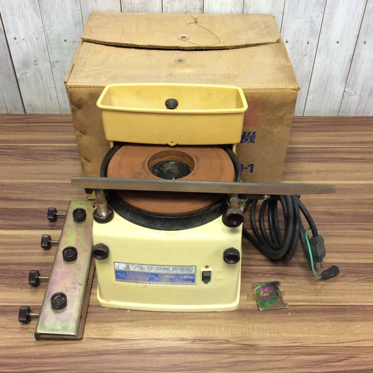 H-1283】中古品 makita / マキタ 刃物研磨機 刃物研ぎグラインダー