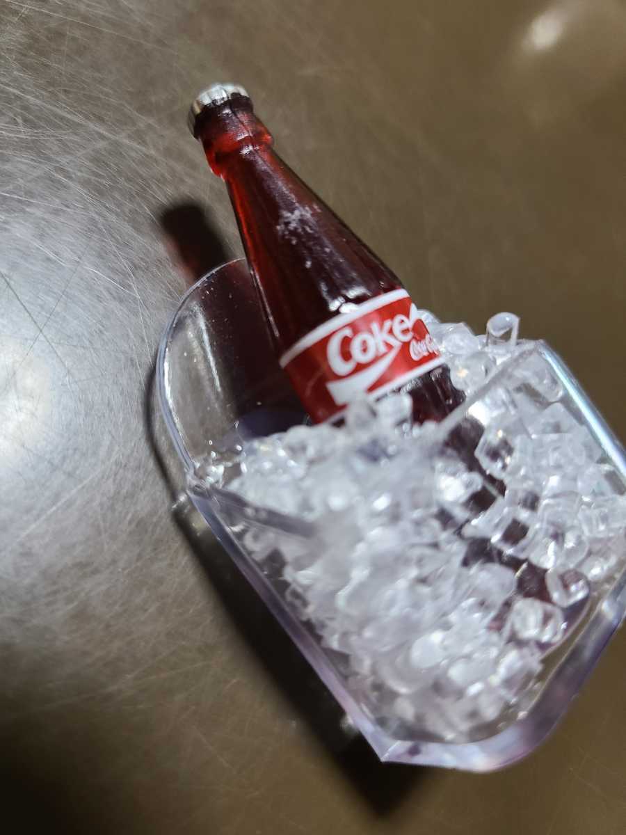 新品★リアル！氷入り　コカ・コーラ瓶マグネット★アメリカン雑貨　Coca-Colaジュース★冷蔵庫に♪_画像3