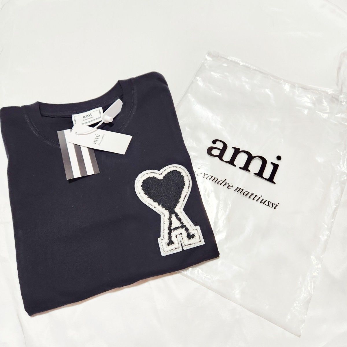 パリ アミ ド クール ロゴ 刺繍 クルーネック Tシャツ ami PARIS アミパリス ロゴ クールネック Tシャツ 男女兼用 M