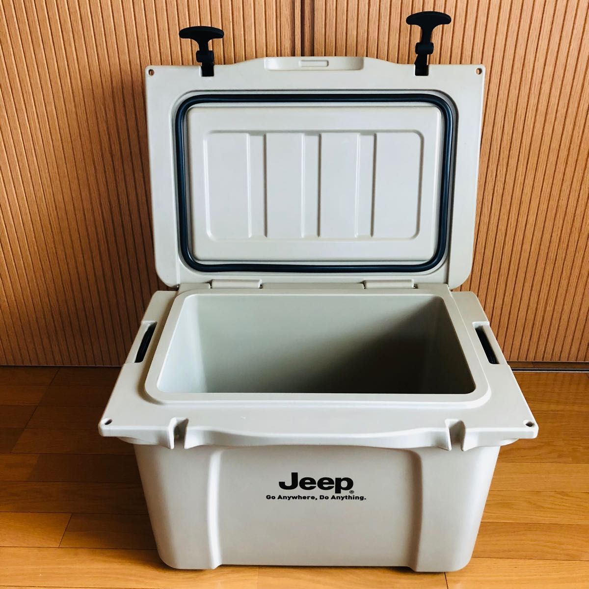 【廃盤品】Jeep ジープ クーラーボックス SNOWSTORM HARD COOLER35 スノーストーム ハードクーラー35