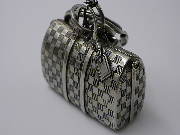 ルイヴィトン LOUIS VUITTON キーポル バッグチャーム キーリング