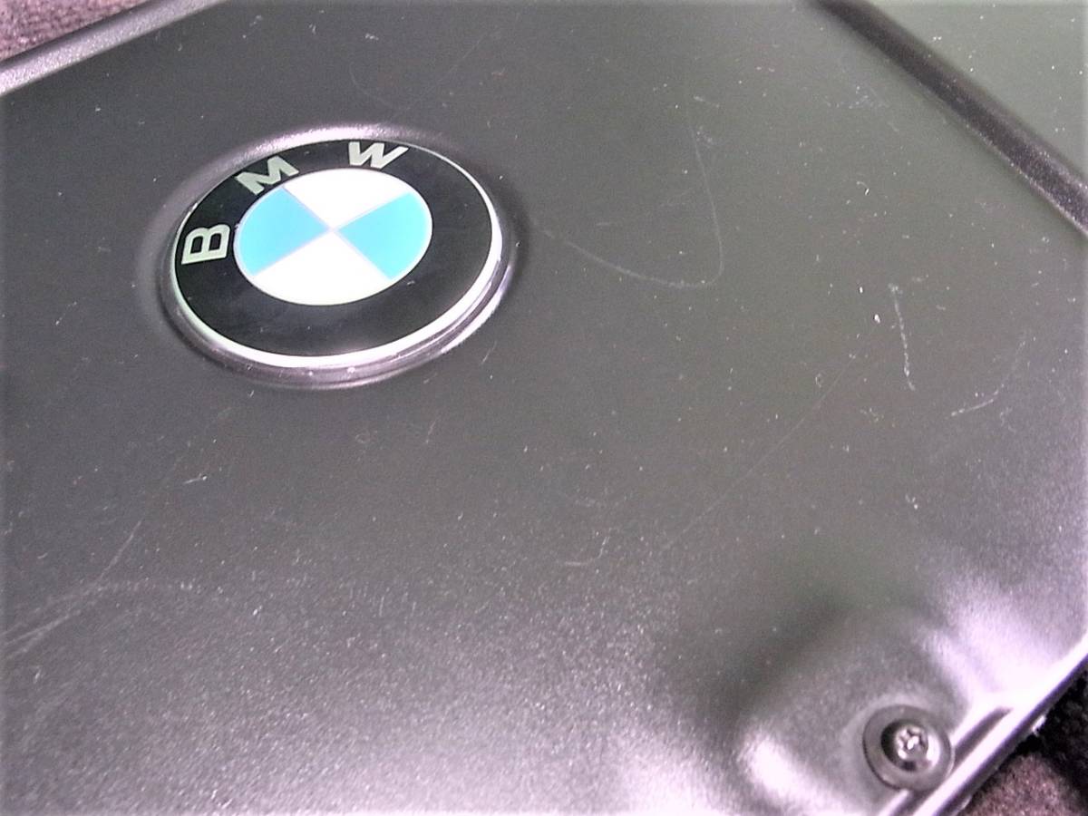  BM040 BMW 320i E90 VA20 Mスポーツ 純正 エアインテーク ダクト カバー【7560918】インテークサポート 右ハンドル車 6MT _画像5