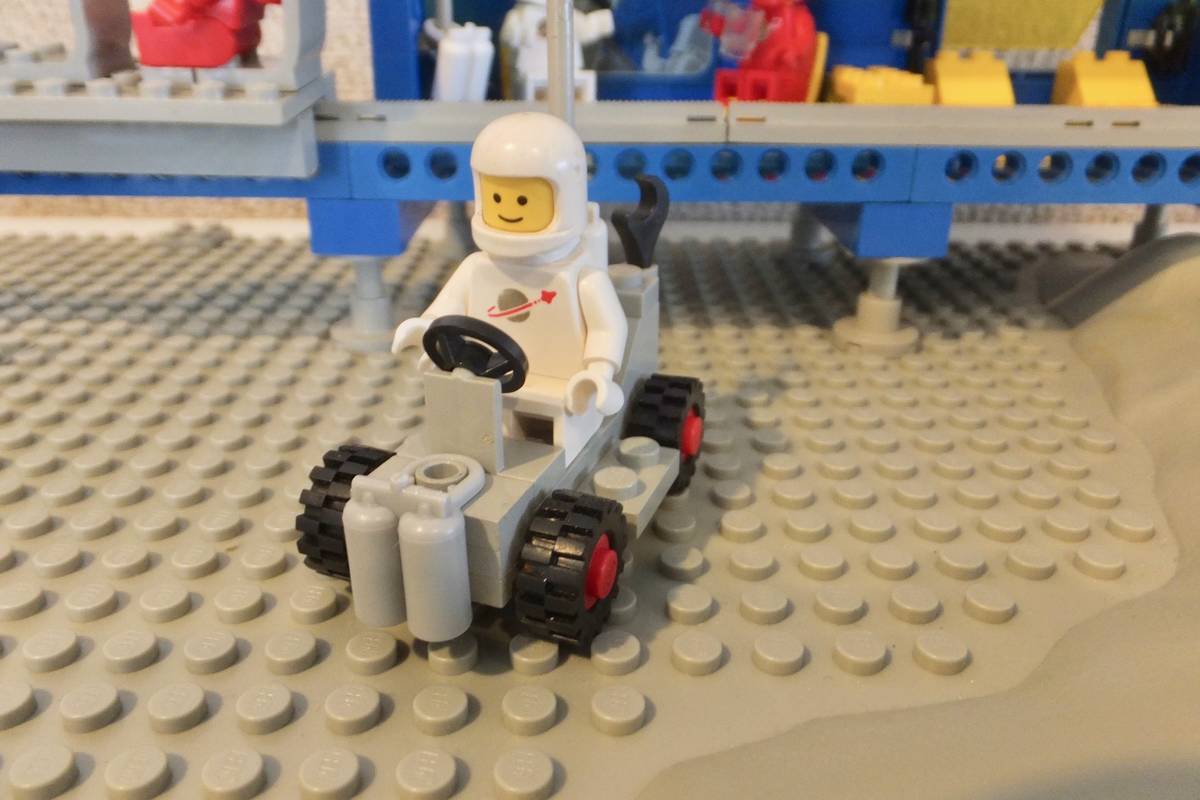 LEGO #6970 宇宙船発射基地　Beta-1 Command Base オールドスペース　オールドレゴ_画像3