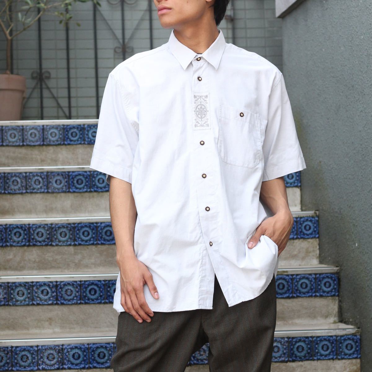 EU VINTAGE EMBROIDERY DESIGN TYROLEAN SHIRT/ヨーロッパ古着