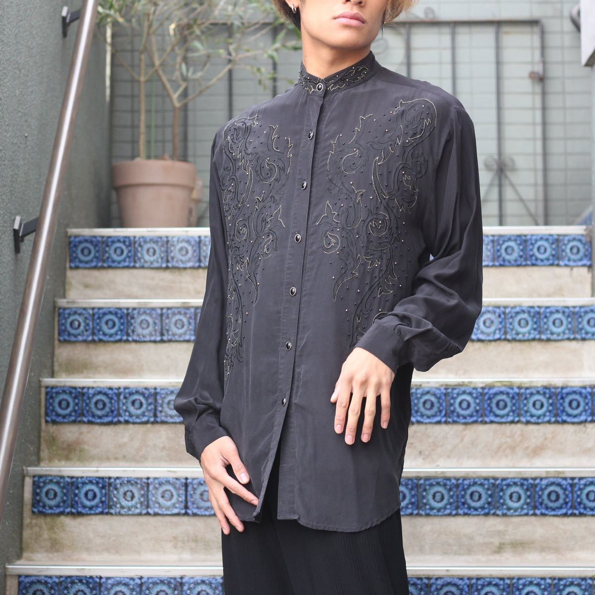 *SPECIAL ITEM* USA VINTAGE SILK100% EMBROIDERY BEADS OVER DESIGN SHIRT/アメリカ古着シルク100%刺繍ビーズオーバーデザインシャツ