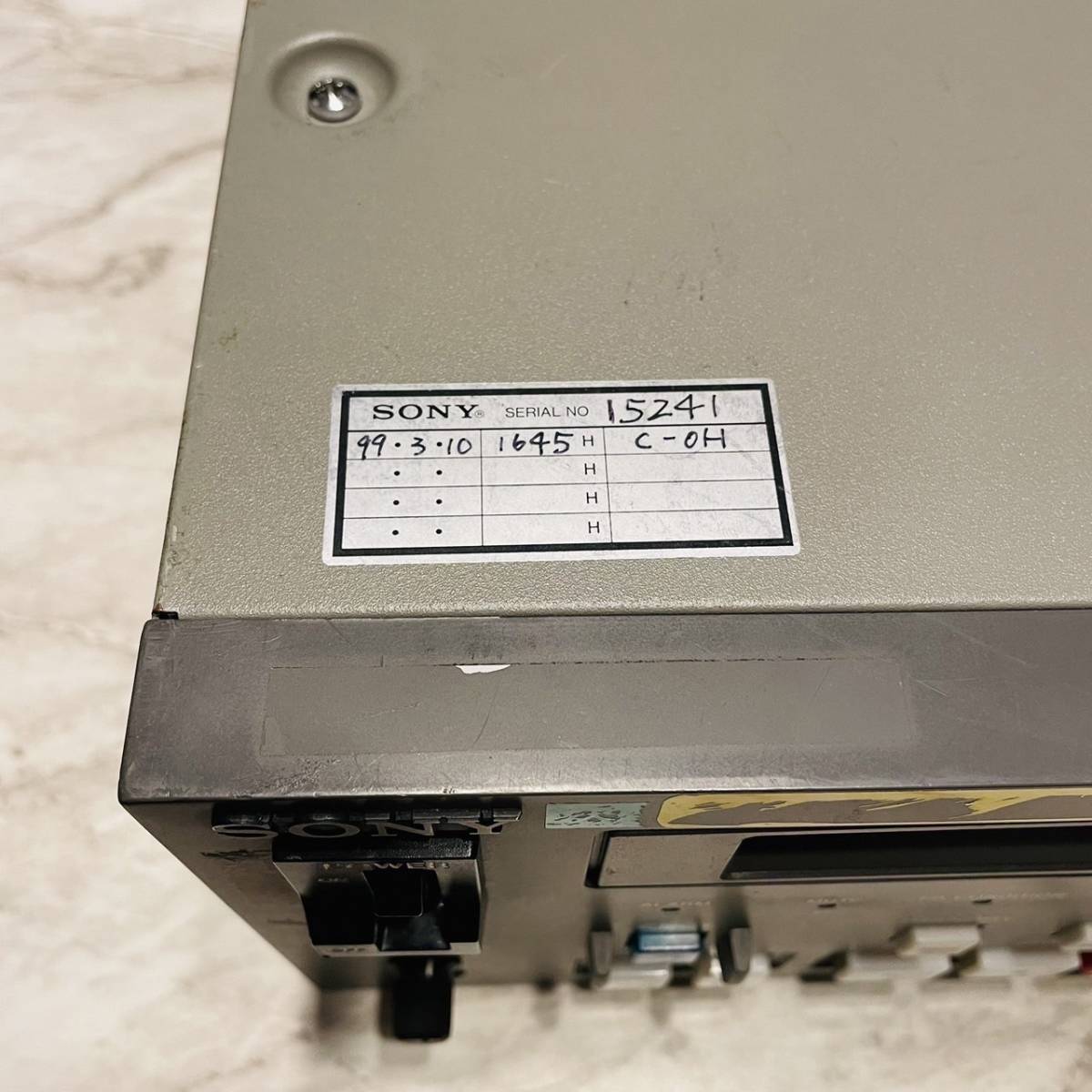 SONY PCM-7050 定価138万円 DAT Recorder 放送用DATレコーダー　通電確認済み 15241_画像3