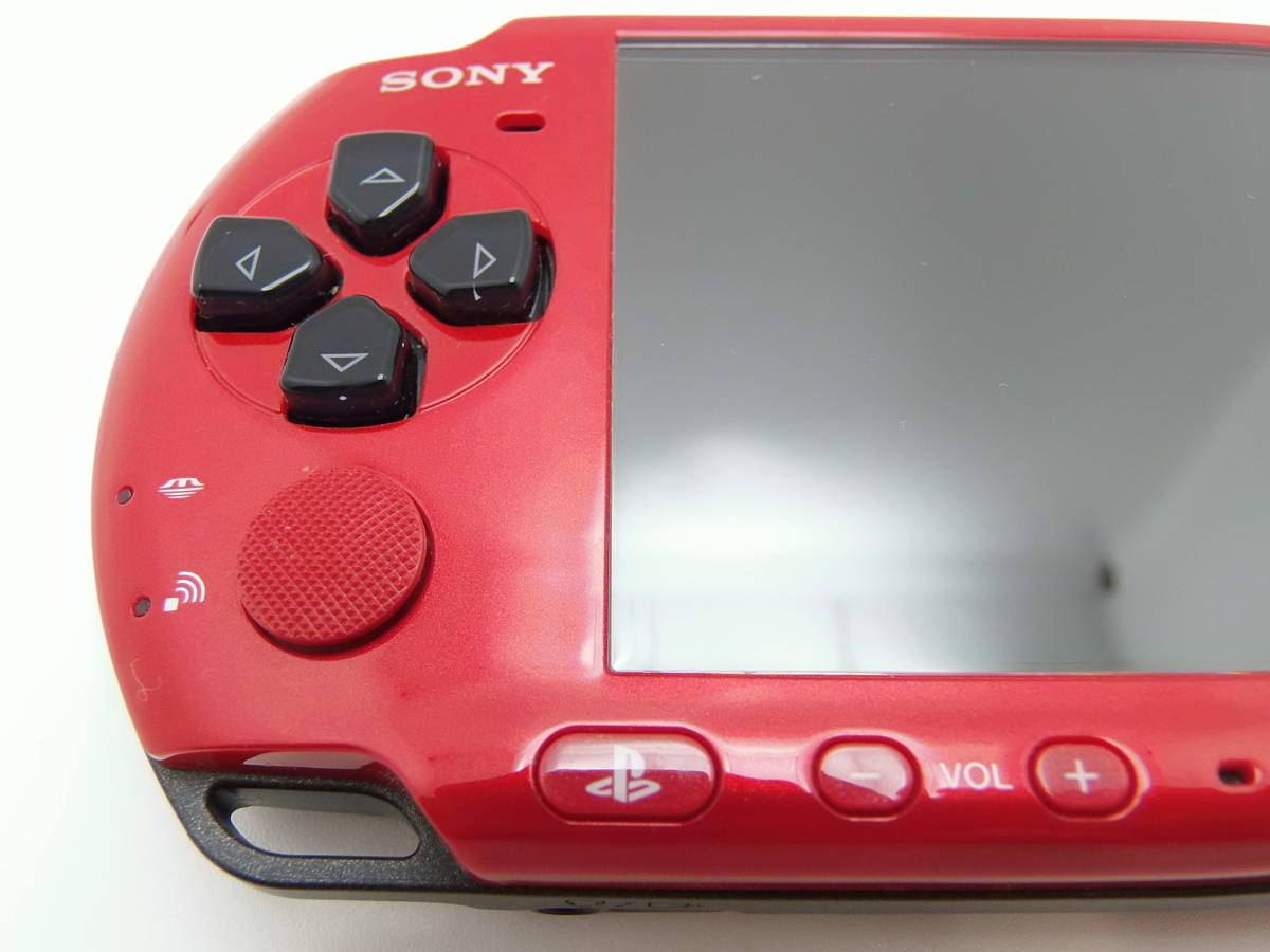 PSP-3000 レッド ブラック 新品に近い綺麗な美品 本体、液晶画面は、ほぼキズ無し バリューパック 取扱説明書は、未使用 全10点セット 