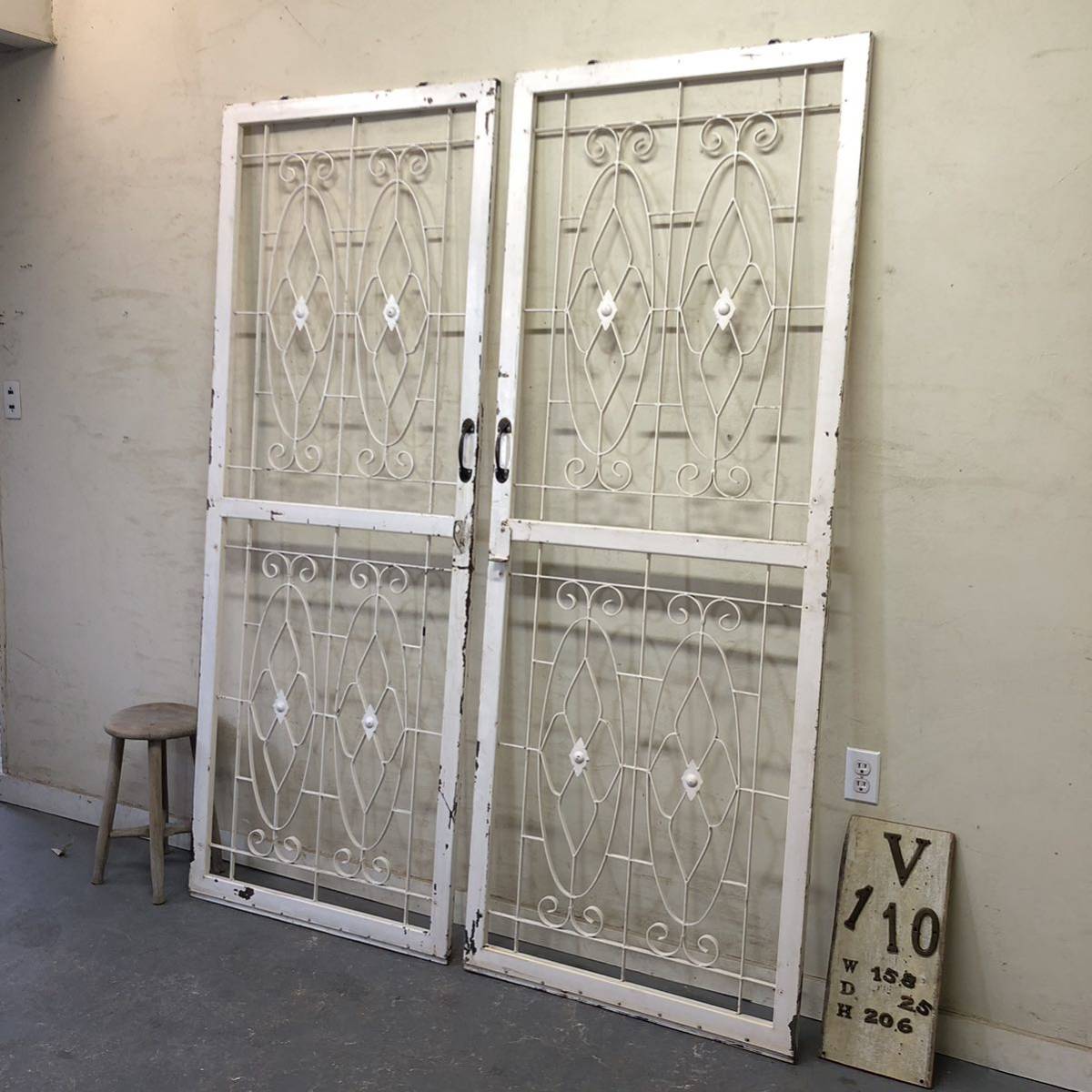 V-110 W158×H206 old iron made. both opening door 2 sheets set fittings double doors fence antique door in dust real divider partition ftg
