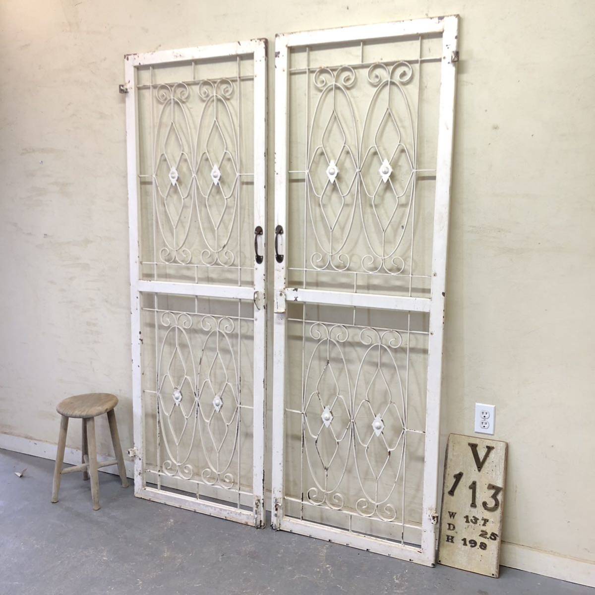 V-113 W137×H198 old iron made. both opening door 2 sheets set fittings double doors fence antique door in dust real divider partition ftg