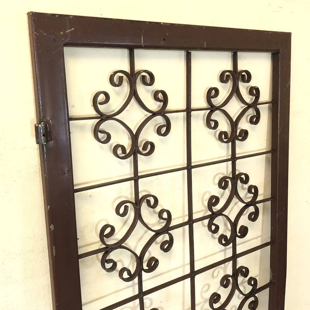 V-125=W68×H170 old iron made. one-side . door fittings fence antique door in dust real Vintage divider partition ftg