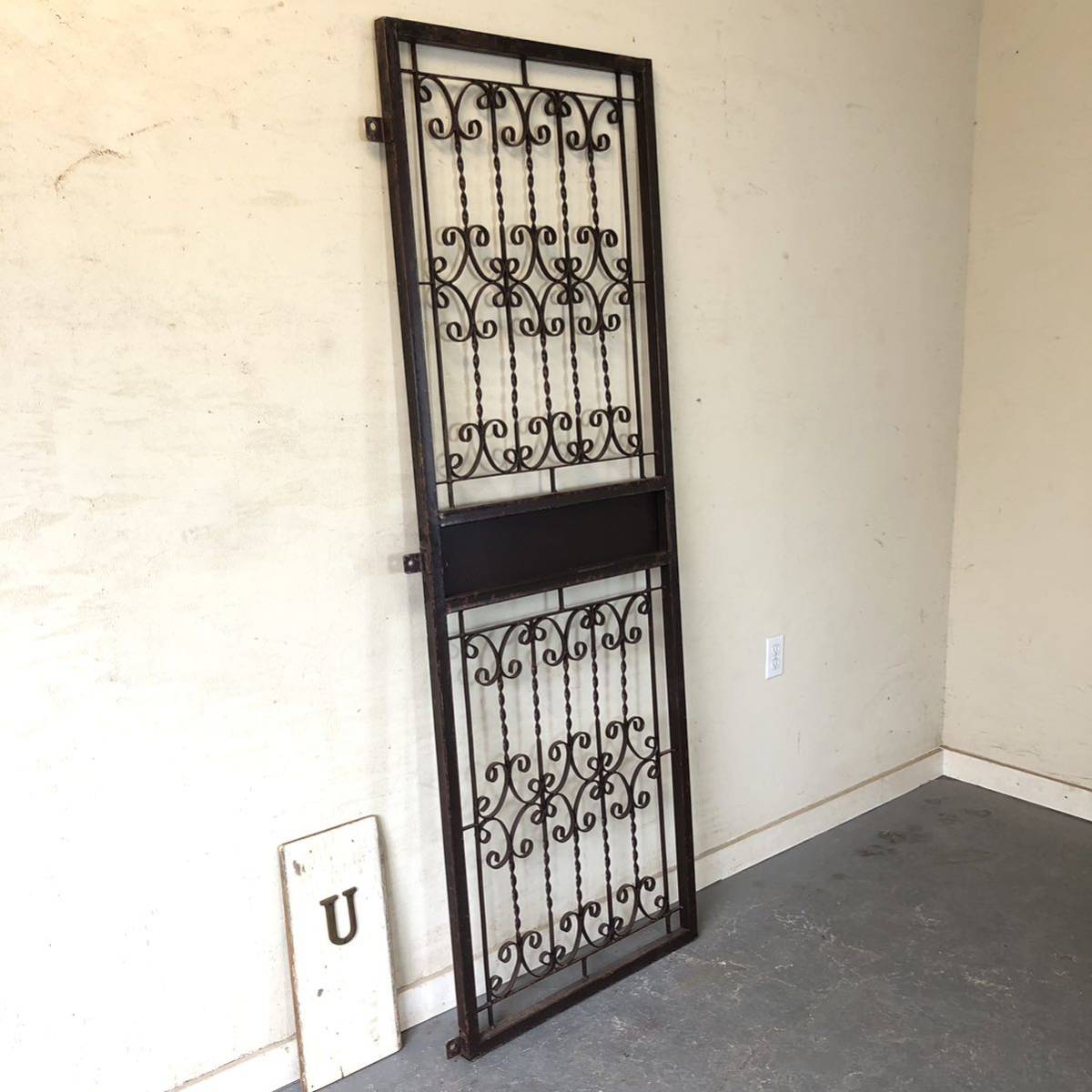 V-131=W69×H201 old iron made. one-side . door fittings fence antique door gate gate Vintage divider partition crime prevention ftg