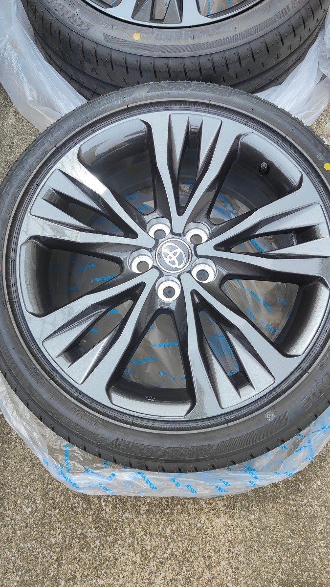 新車外し カローラツーリングW×B純正アルミタイヤセット 215/45R17
