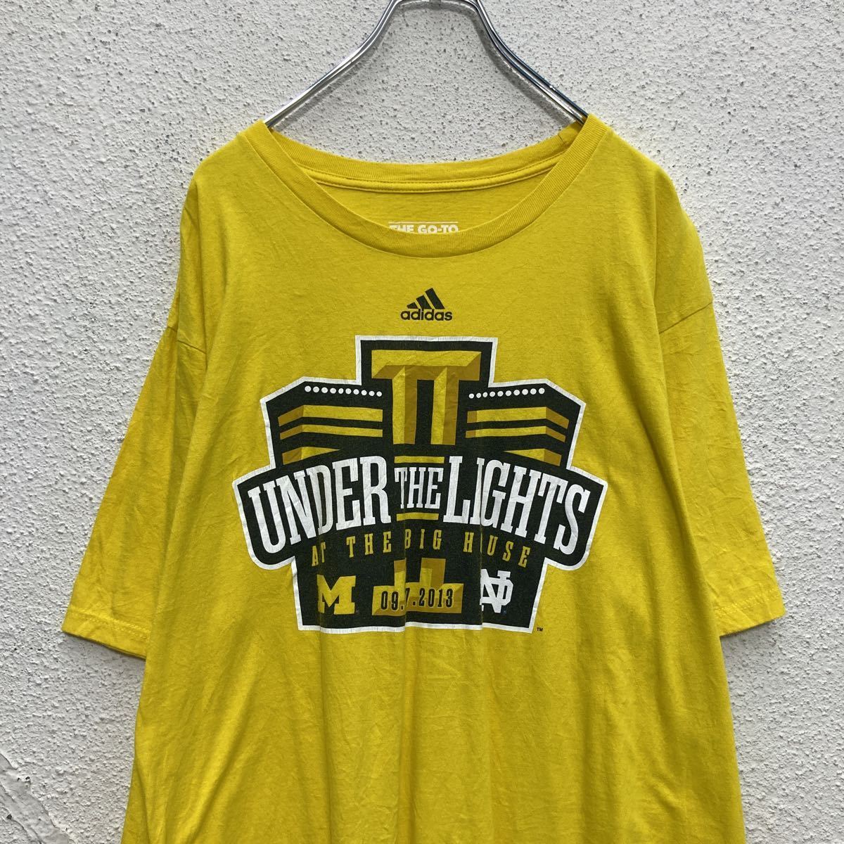 adidas 半袖 プリント Tシャツ XL イエロー アディダス フットボール ミシガンvsノートルダム戦 スポーツ 古着卸 アメリカ仕入 a505-7110_画像2