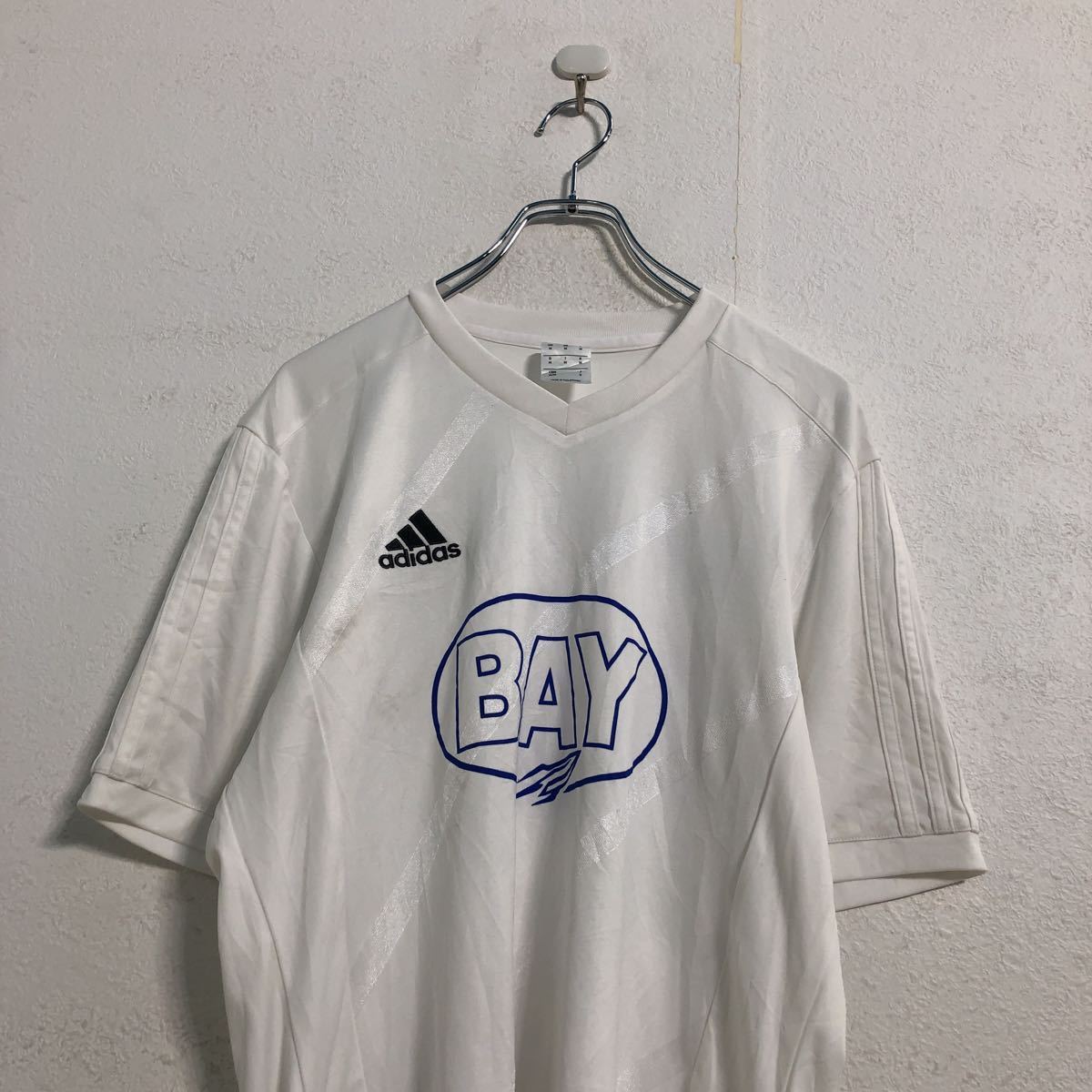 adidas 半袖 プリント Tシャツ M アディダス Vネック バックプリント 古着卸 アメリカ仕入 a506-6445_画像2