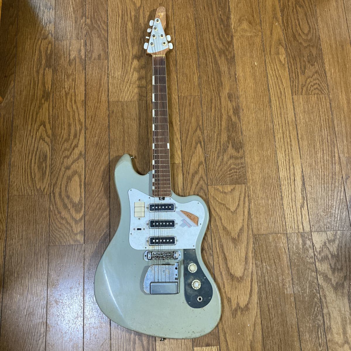 ヤフオク! - Teisco テスコ TG-64 エレキギター ビザール