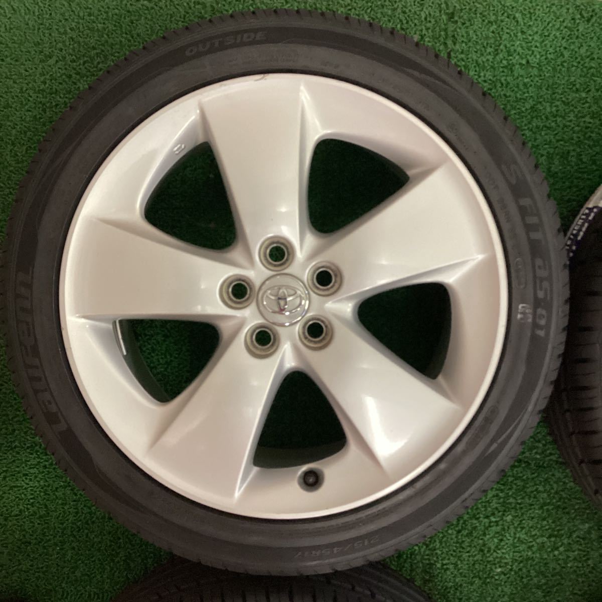 トヨタ 30プリウス純正アルミセット17x7J+50 100-5H 中古品4本の画像2