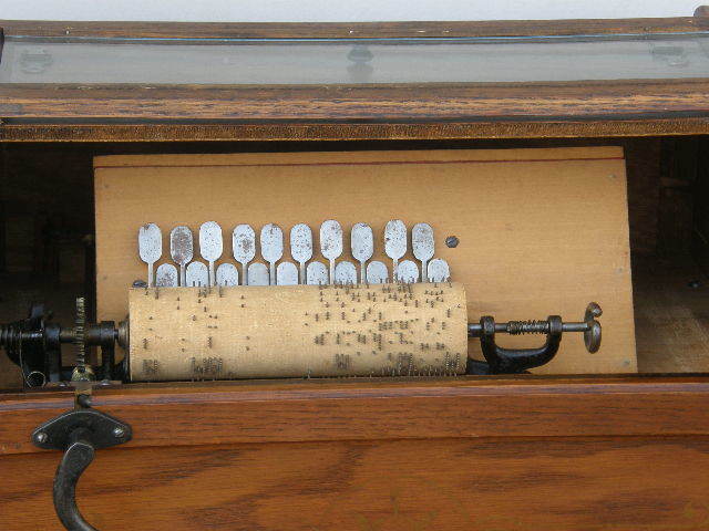 オルゴール　コンサート・ローラー・オルガン　アンティーク　Concert Roller Organ　シリンダー　10本　作動します_画像3
