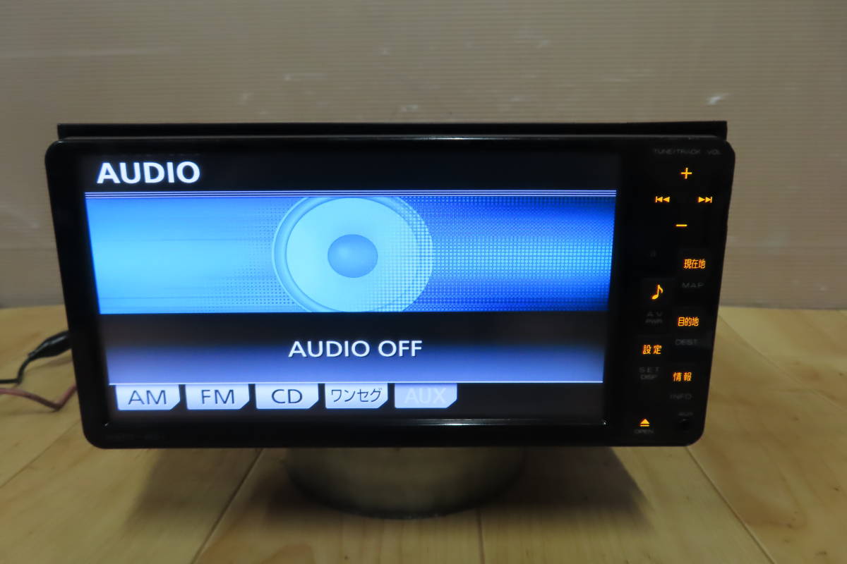 V6683/トヨタ純正　NSCT-W61　SDナビ　2011年　TVワンセグ内蔵　CD再生OK　本体のみ　_画像3