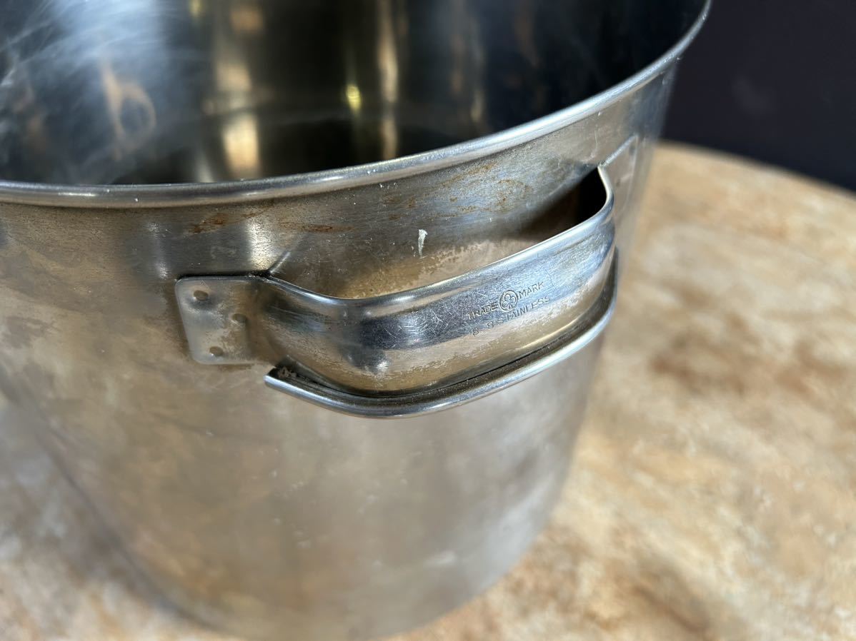  secondhand goods stockpot business use two-handled pot for kitchen use goods present condition goods explanatory note obligatory reading ⑤