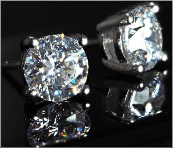 【格安】 大粒 ４つ爪 スワロフスキー ダイヤモンド ピアス レーザー刻印有 【1.0ct】 PT SVI-6SW S2121の画像8