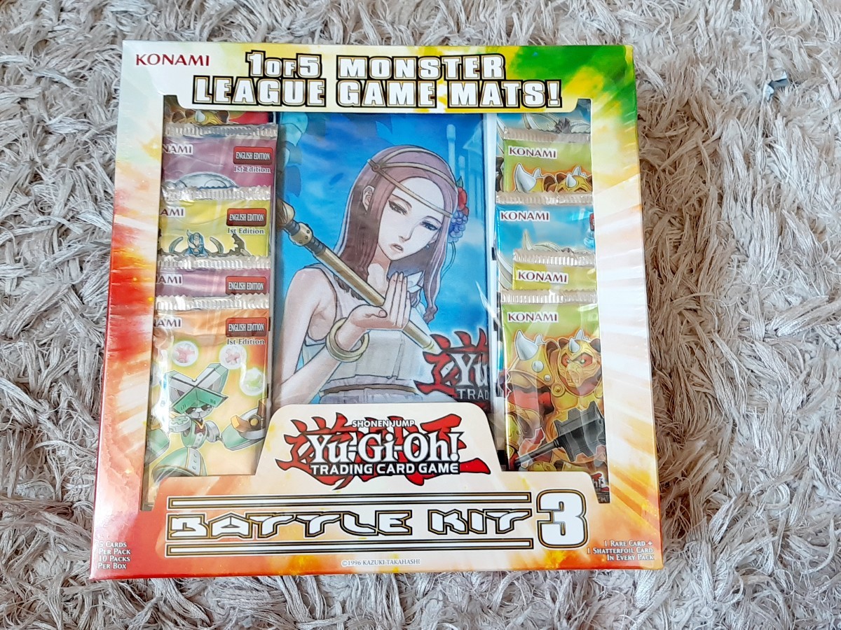遊戯王 プレイマット 未開封 バトルキット 禁じられた聖槍