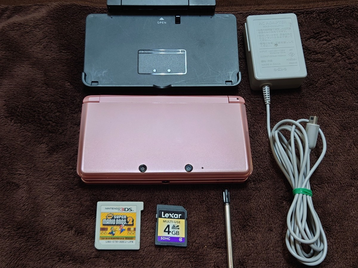 3DS 本体 充電器 充電台 タッチペン SDカード NEWスーパーマリオ