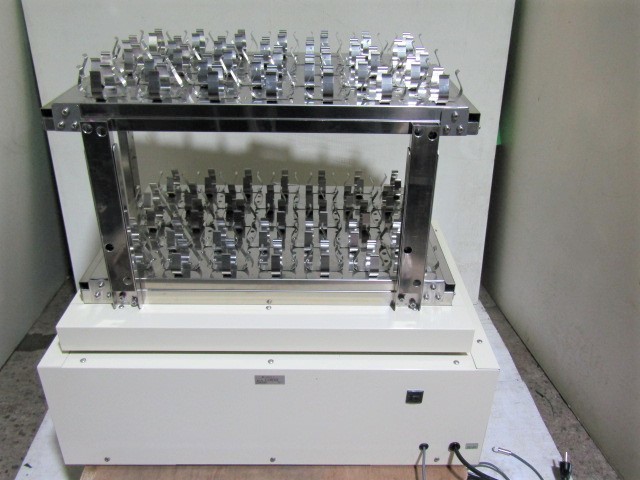 ○TAITEC　振とう機　DOUBLE SHAKER　NR-150　二段振とう式　MAX：160/min　外部計測付き　化学　生物　実験　培養　研究_画像3