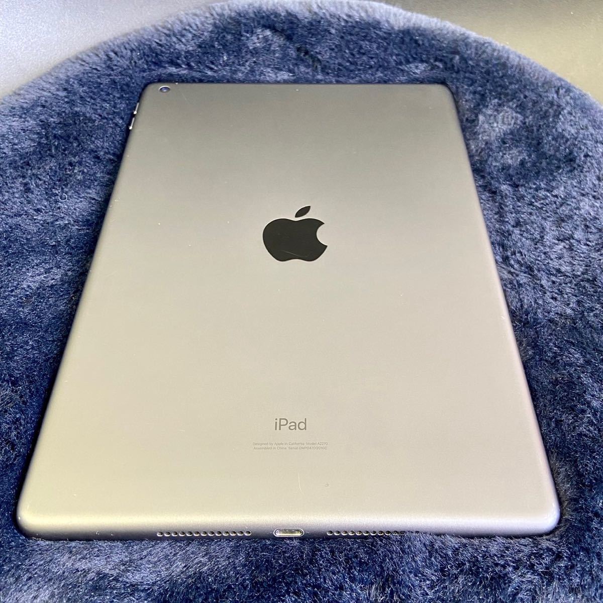 Apple】iPad 第8世代 32GB 10.2インチ スペースグレイ MYL92J／A Wi-Fi