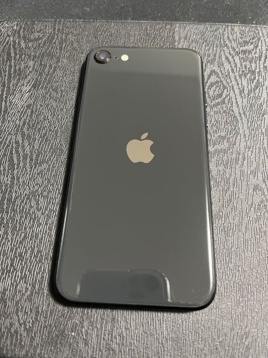 iPhone SE 第2世代 64GB ブラック SIMフリー 美品