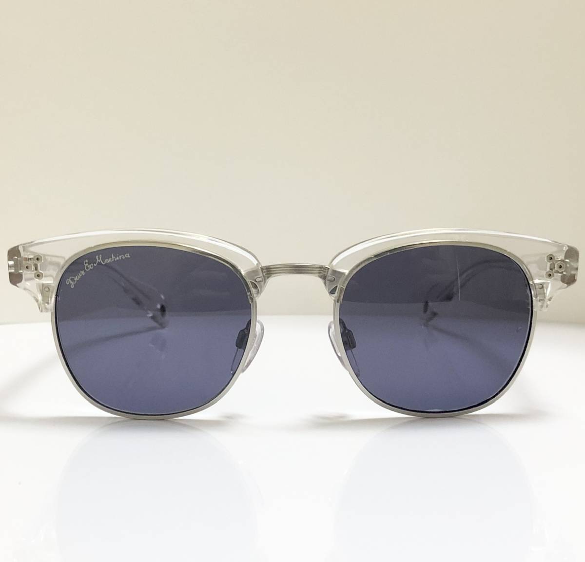 処分価格・新品】イタリア社 DEUS EX MACHINA | サーモント ブロー