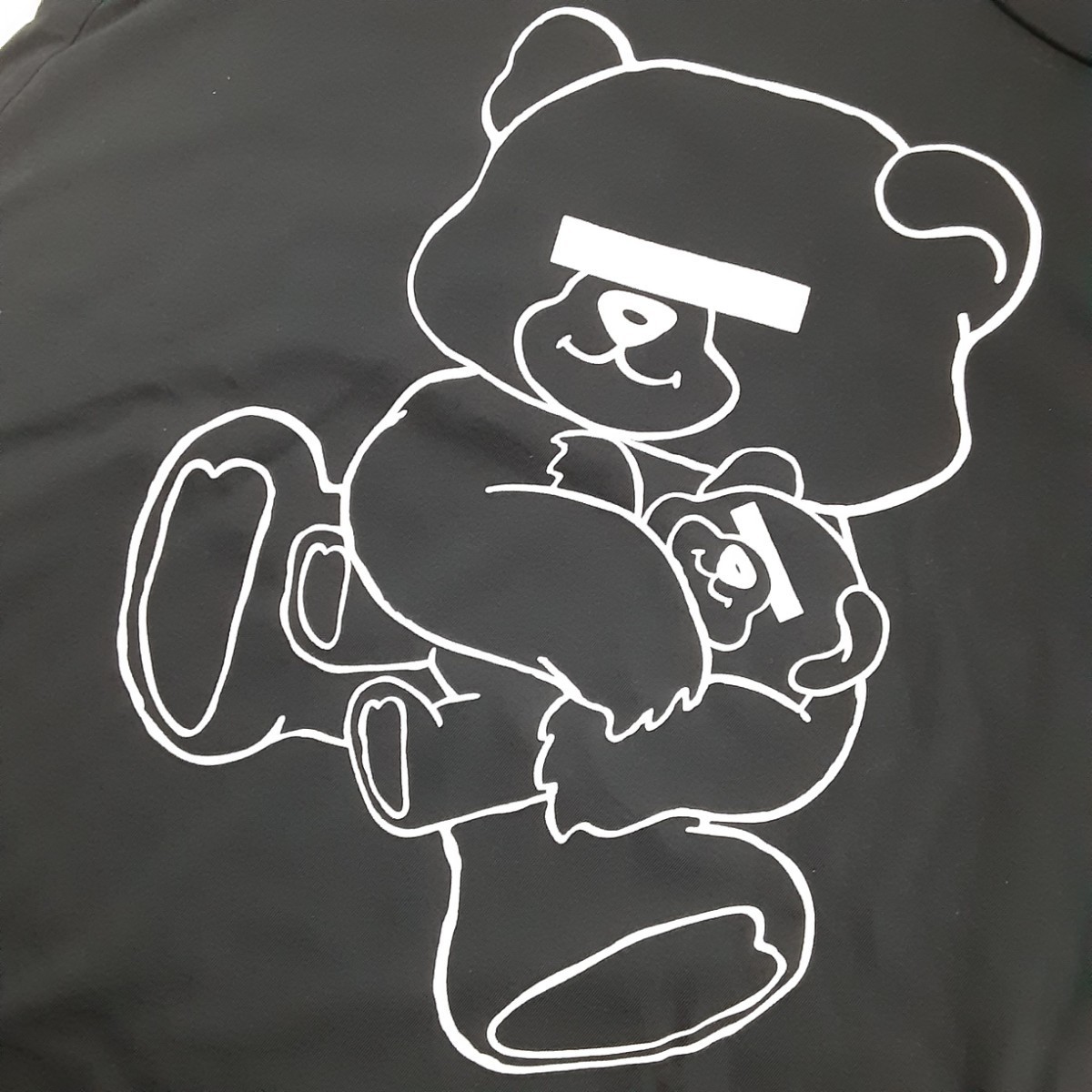 最値!美品!名作目隠しクマデザイン!アンダーカバー ユーベア高級プリント Tシャツ!完売モノトーンカラー!ブラック×ホワイト!黒白 Lサイズ_画像1