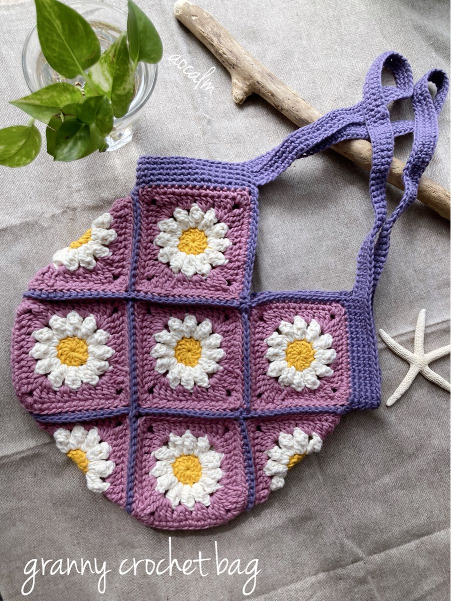 『ハンドメイド』手編みバラのお花のスマホポシェット