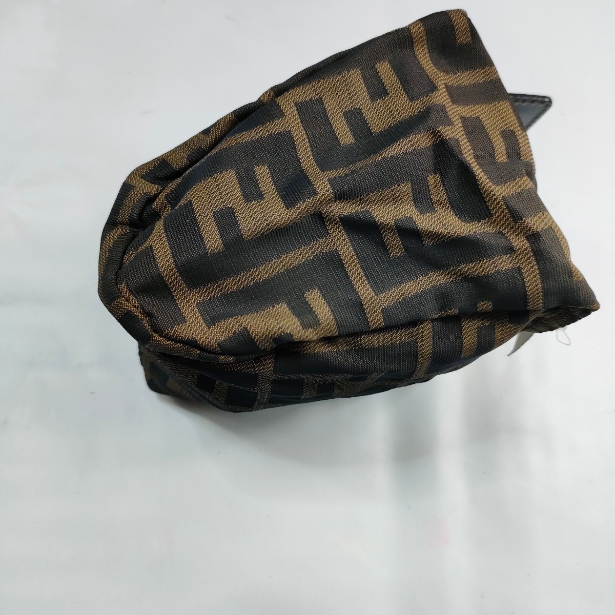 新品正規店FENDI フェンディズッカ柄化粧ポーチ vtbBX-m59822409904