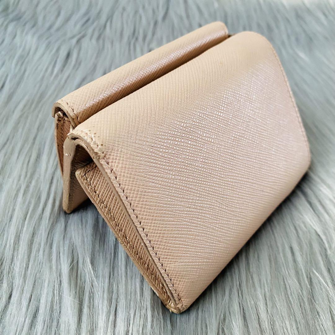 美品鑑定済み】プラダ/PRADA/三つ折り財布/ベージュ/レディース