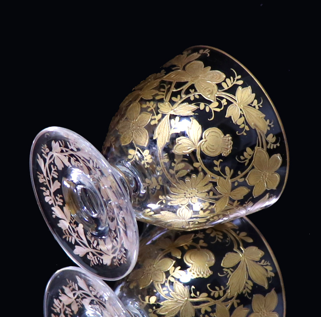 オールド・バカラ (BACCARAT) 1900年頃 盛り上げ金彩 蝶文様 オールド・バカラ (BACCARAT) 1900年頃 盛り上げ金彩 蝶文様