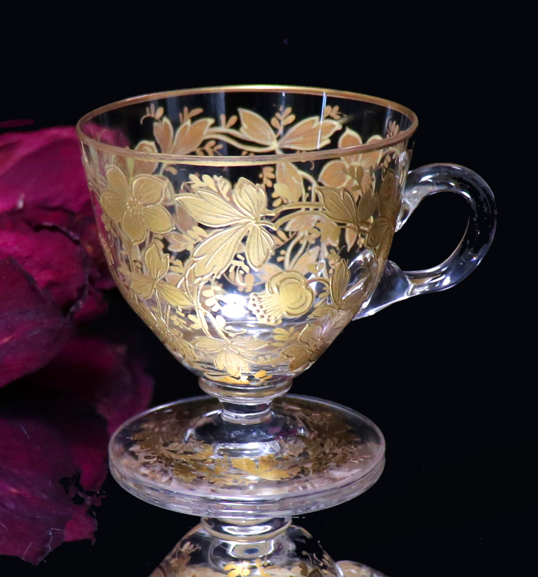 オールド・バカラ (BACCARAT) 1900年頃 盛り上げ金彩 蝶文様 オールド・バカラ (BACCARAT) 1900年頃 盛り上げ金彩 蝶文様