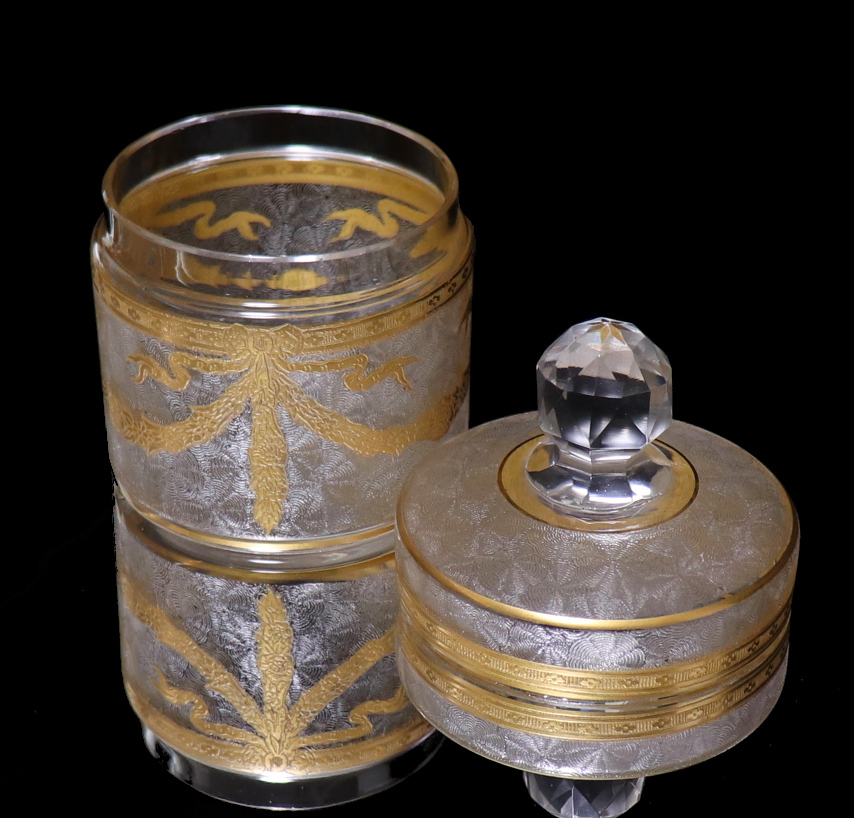 オールド・バカラ (BACCARAT) 1900年頃 大型 蓋物 金彩 唐草模様