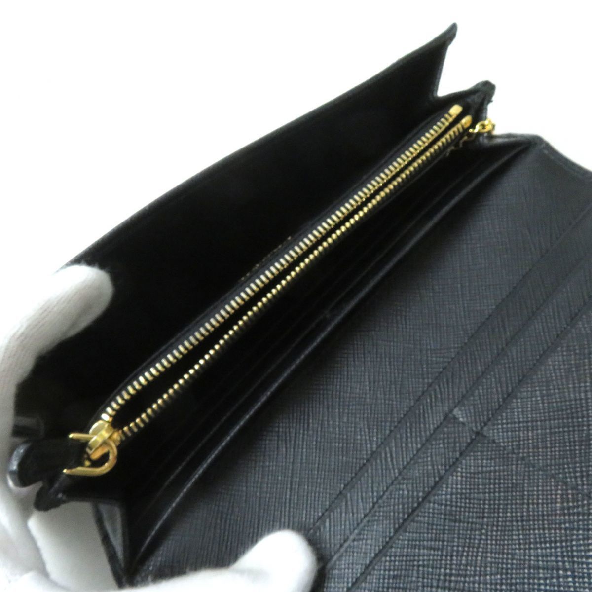 極美品△PRADA プラダ 2021年 1MH132 サフィアーノメタル ロゴ金具付