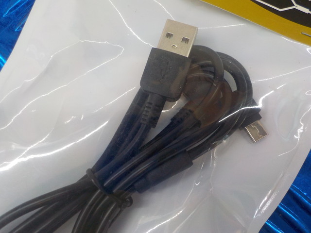 D258●〇（22）-2　新品未使用　ミッドランド　BTPRO　マイクロ　USB　充電ケーブル　L1341　5-6/23（は）_画像2