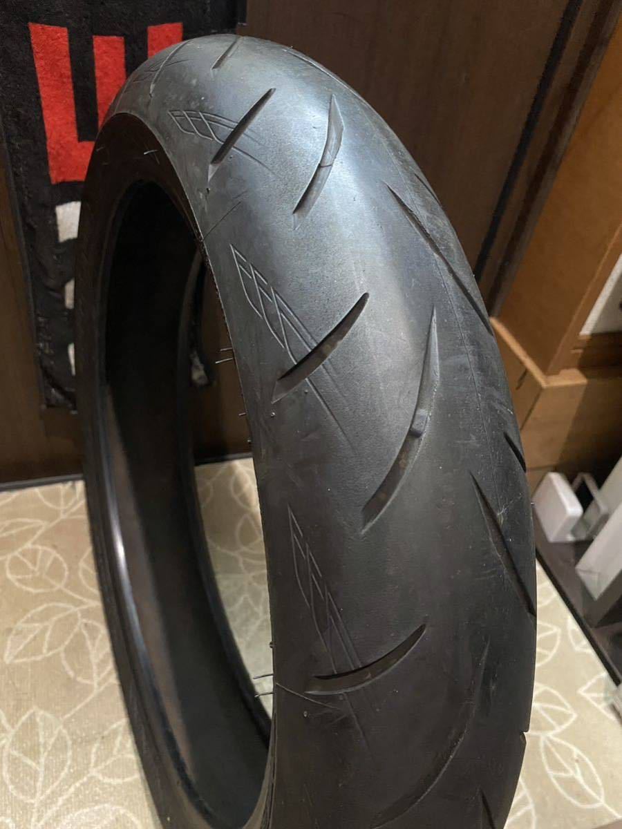 中古MCタイヤ BRIDGESTONE BATTLAX S21 120/70ZR17 ブリヂストン バトラックス ハイパースポーツ 120 70 17 1117 A2492_画像5