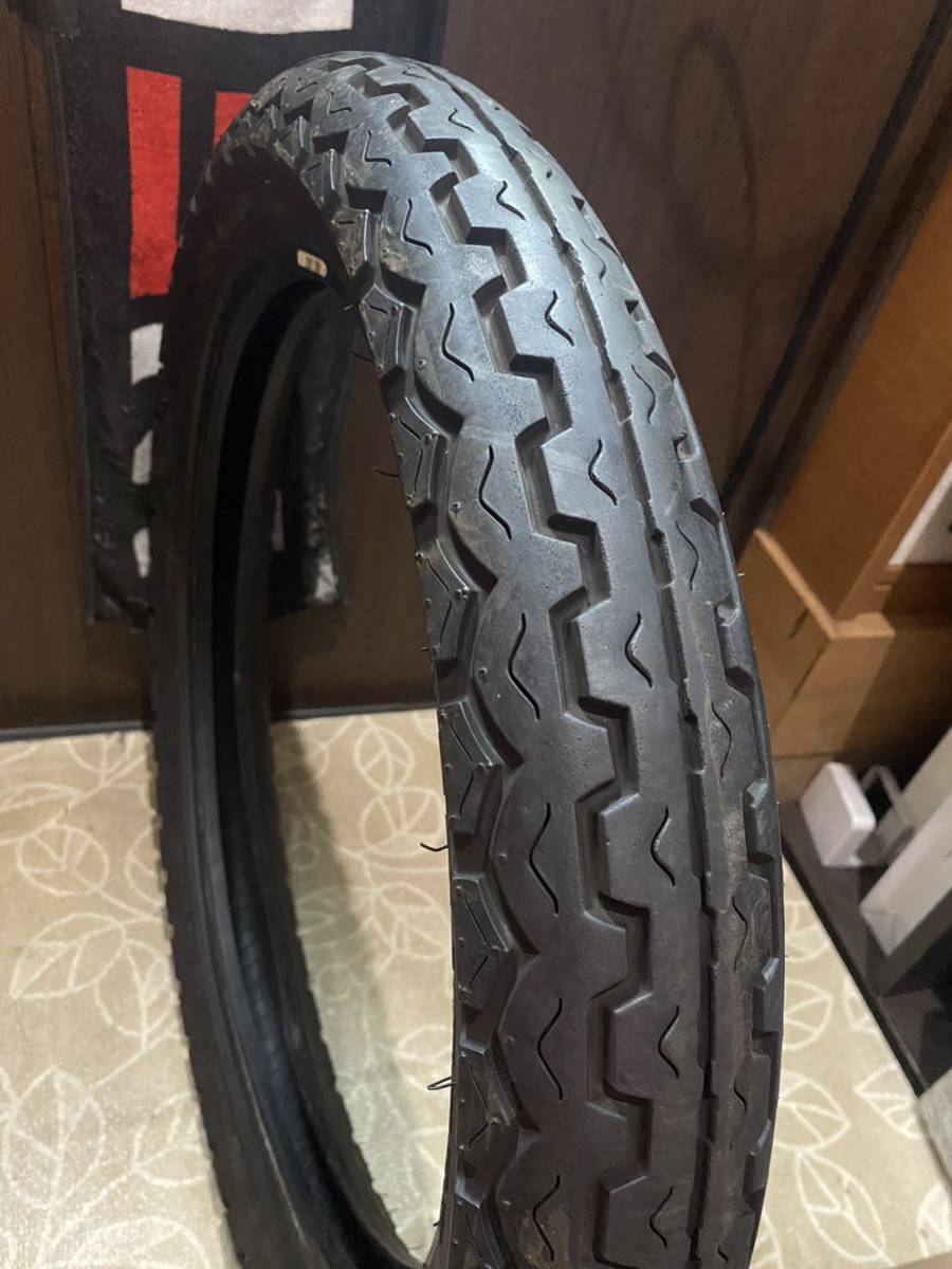 中古MCタイヤ DUNLOP ROADMASTER TT100 GP 90/90-18 ダンロップ ロード