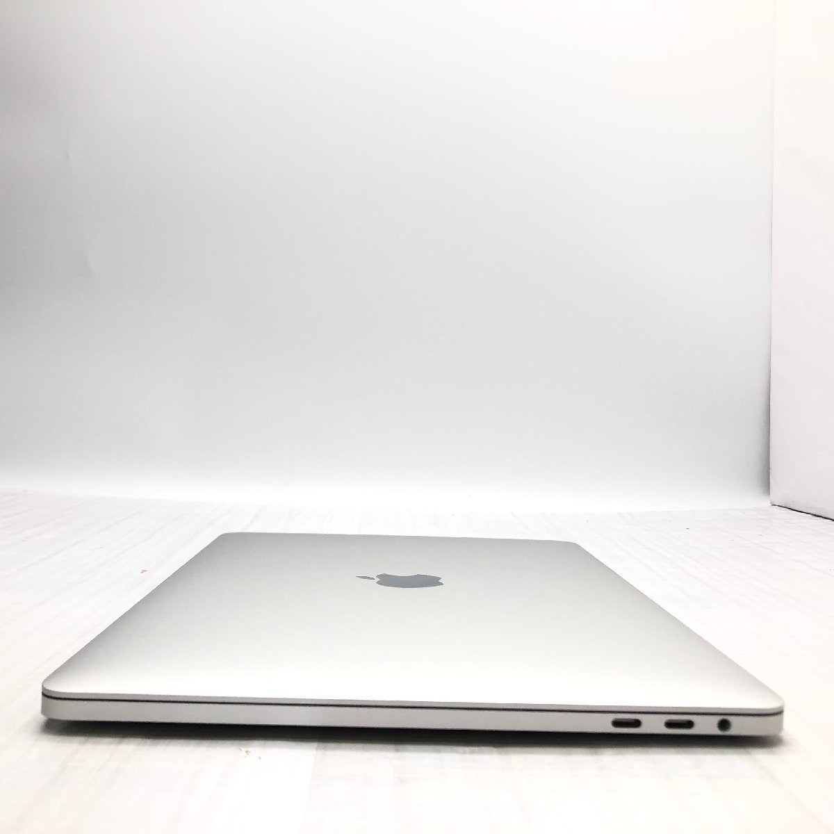 難あり】 Apple MacBook Pro 13inch 2019 Four Thunderbolt 3 Ports
