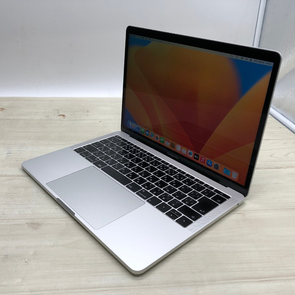 Apple MacBook Pro 13-inch 2017 Two Thunderbolt 3 Ports Core