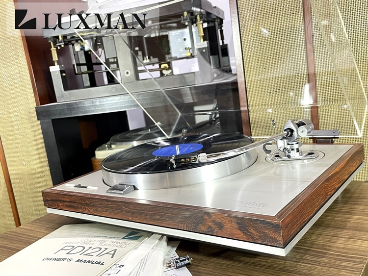 ヤフオク! - レコードプレーヤー LUXMAN PD121A SME 3...