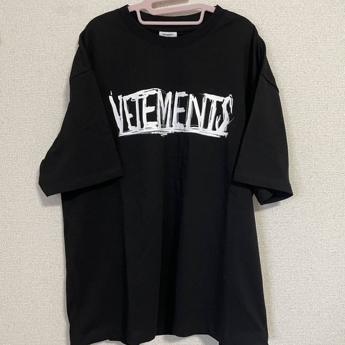 熱販売 Tシャツ ヴェトモン VETEMENTS 黒ロンT ベトモン パンツ 未使用