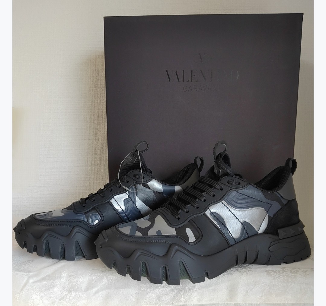 新品未使用ヴァレンティノガラヴァーニVALENTINOロックランナープラス