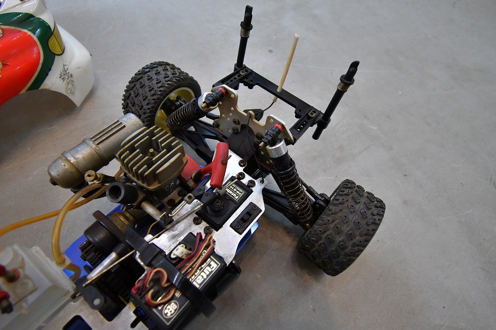 Yahoo!オークション - レトロ 京商 KYOSHO エンジン ラジコン Yahoo!オークション - レトロ 京商 KYOSHO エンジン ラジコン