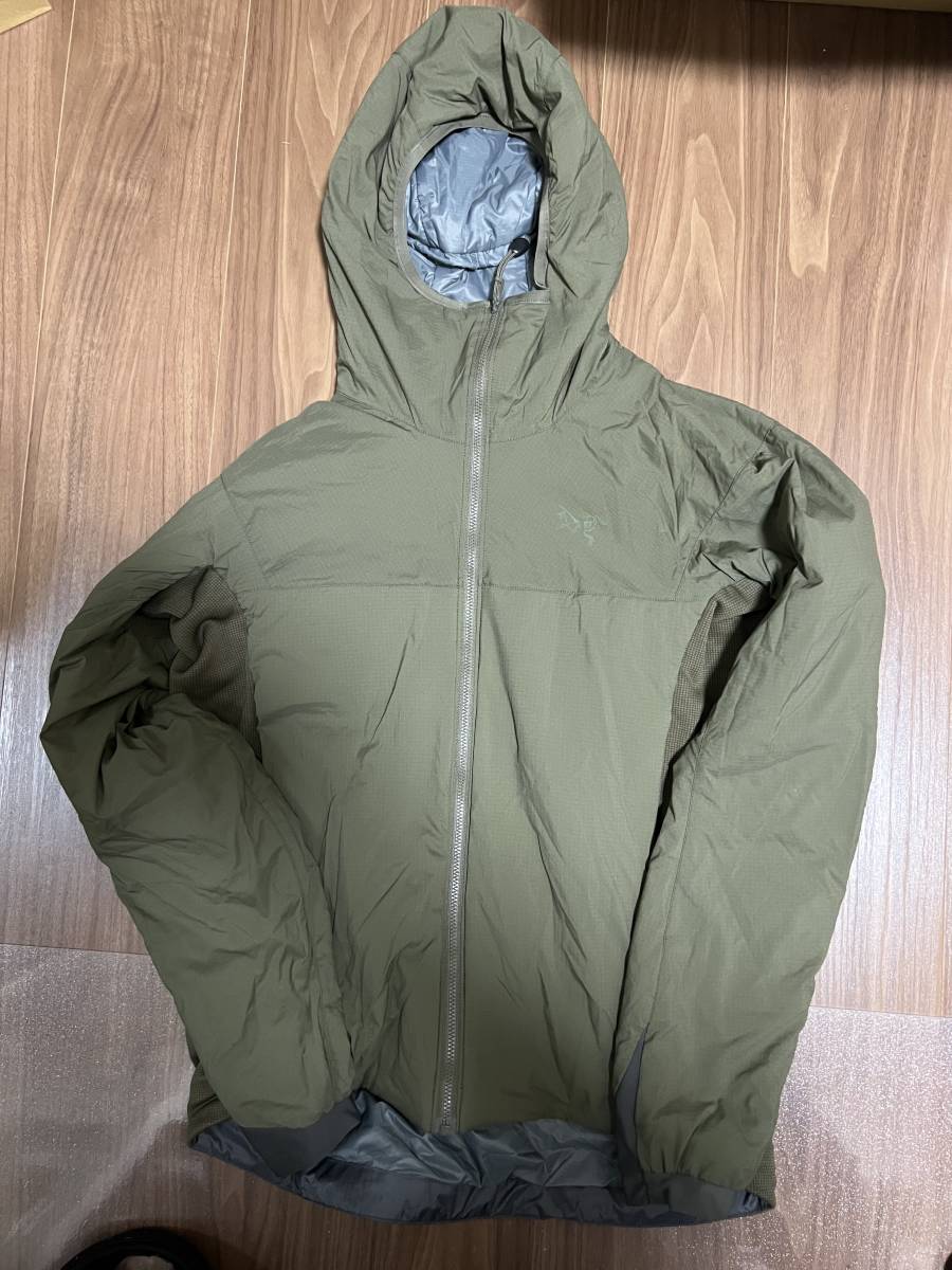 高品質】 LT アトム リーフ アークテリクス HOODY 試着のみ XS