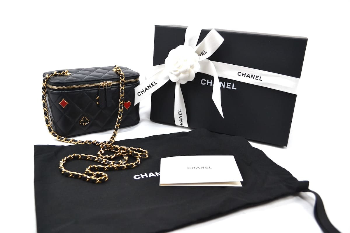 新品 CHANEL シャネル バニティバッグ マトラッセ キャビアスキン